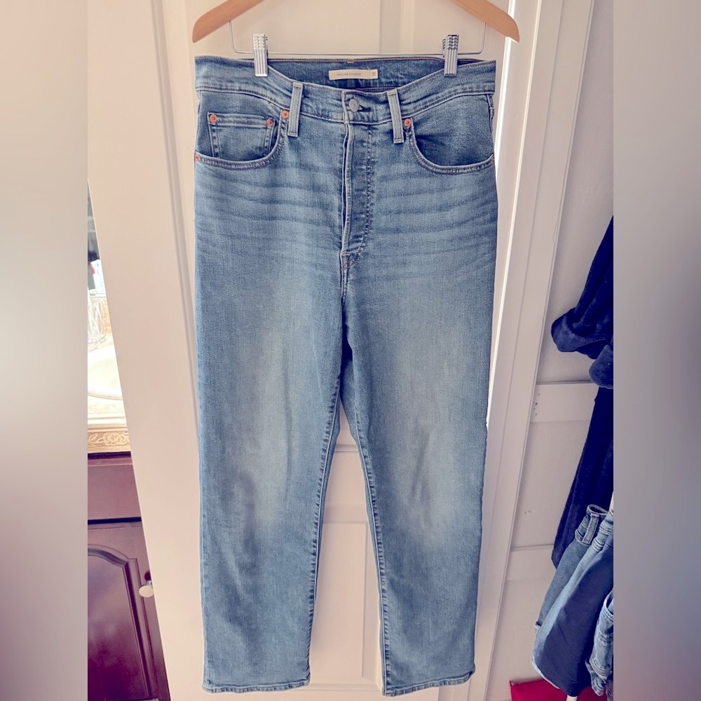 Levi’s rib cage straight jeans - Picture 2 of 4